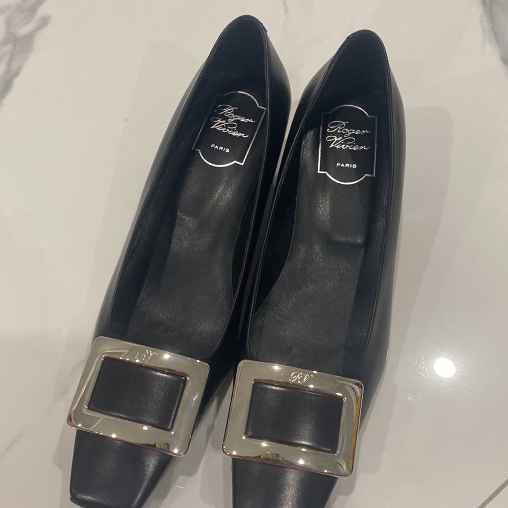 Trompette 45 patent leather pumps - Roger Vivier - Picture 3 of 4
